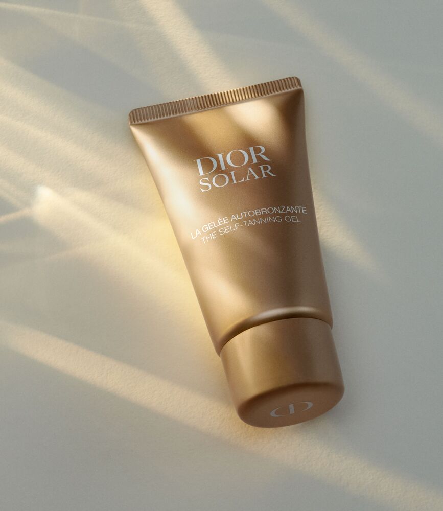 DIOR - Photography by VICTORIA ZSCHOMMLER